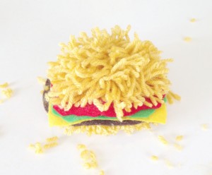 pom pom burger_Fotor | Complete Burger Pom Pom | How to Make a Yarn Pom Pom Burger on the Pop Shop America Craft Blog