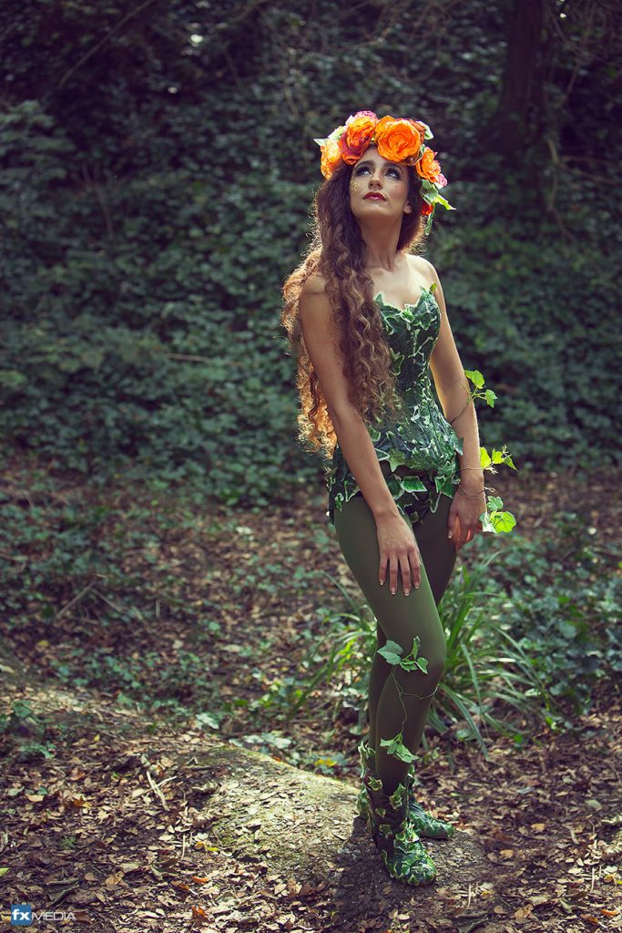 handmade poison ivy corset cosplay