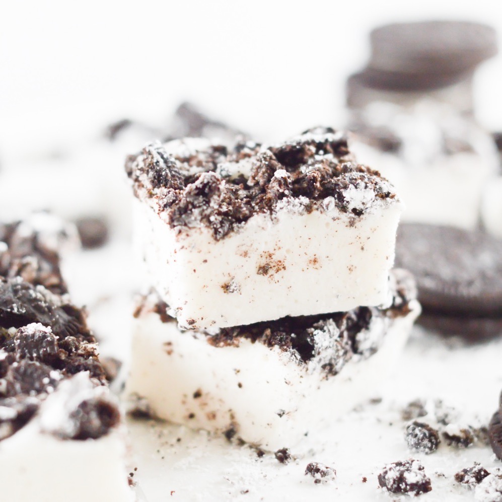 close up of how to make oreo cookie marshmallows_square