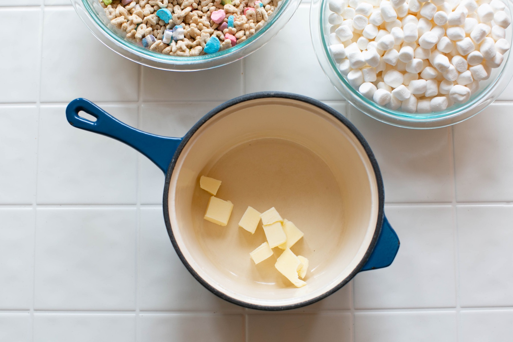 ingredients to make lucky charms marshmallow treats