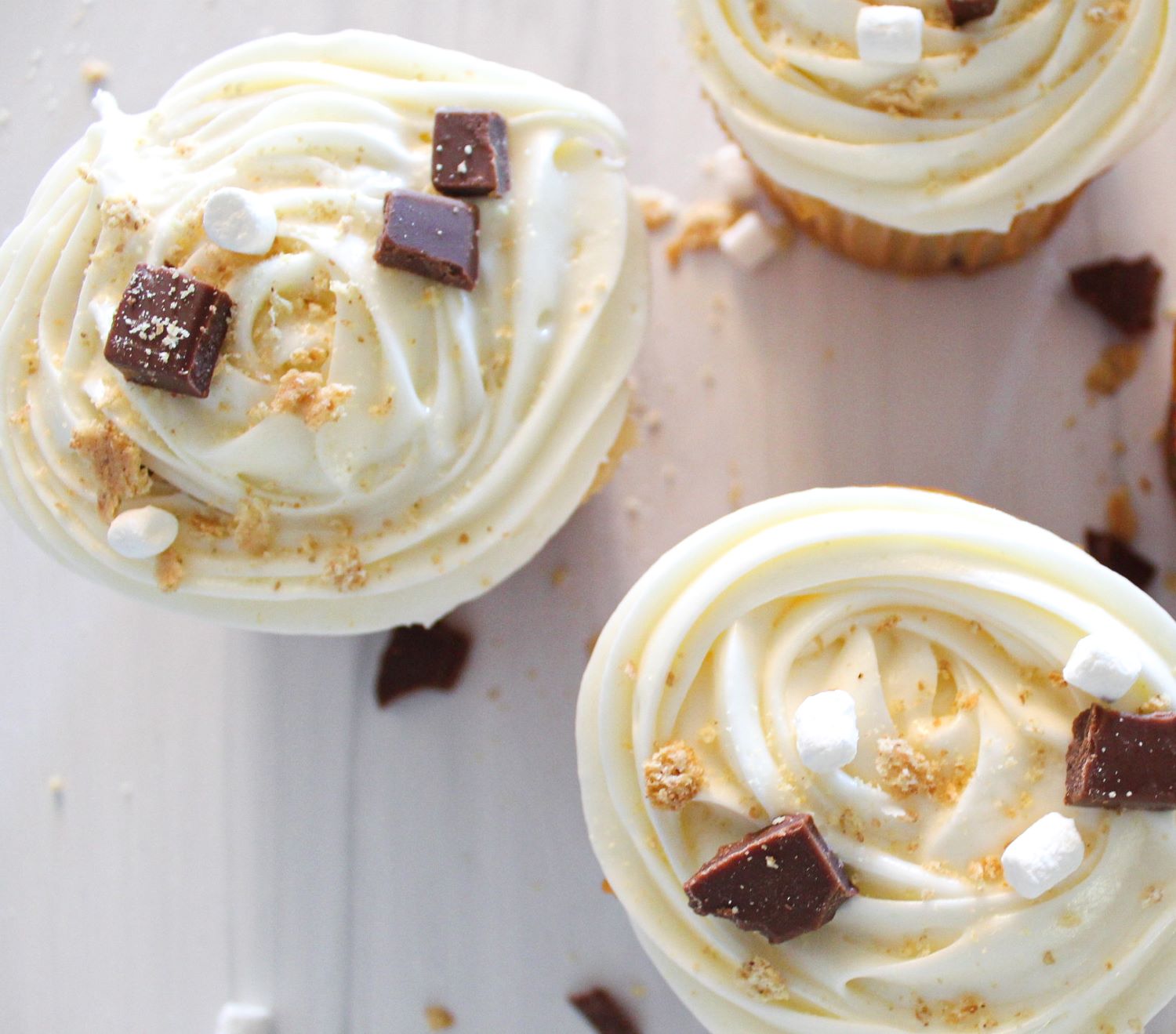 marshmallow buttercream frosting on s'mores cupcakes