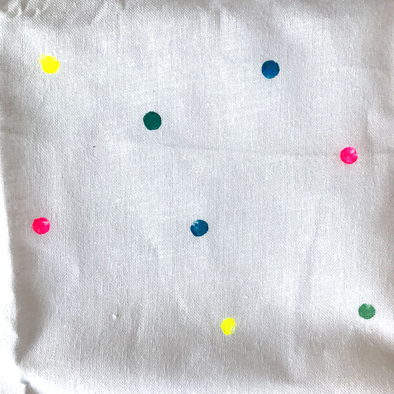 detail-of-polka-dots-diy-bandana