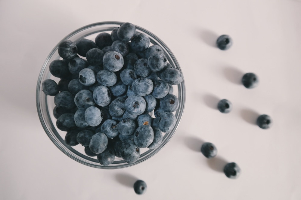 blueberries how to clean berries and keep them fresh longer