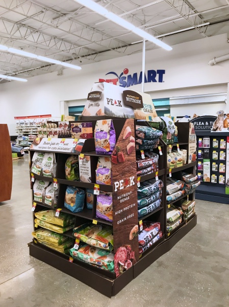 petsmart-in-store-photo-pop-shop-america-rachael-ray-nutrish-cat-food