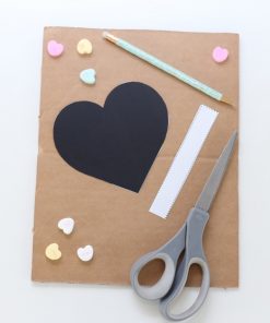 trace-the-template-on-the-cardboard-diy-heart-pinata_square