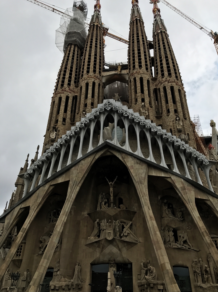 Gaudi Guide to Barcelona