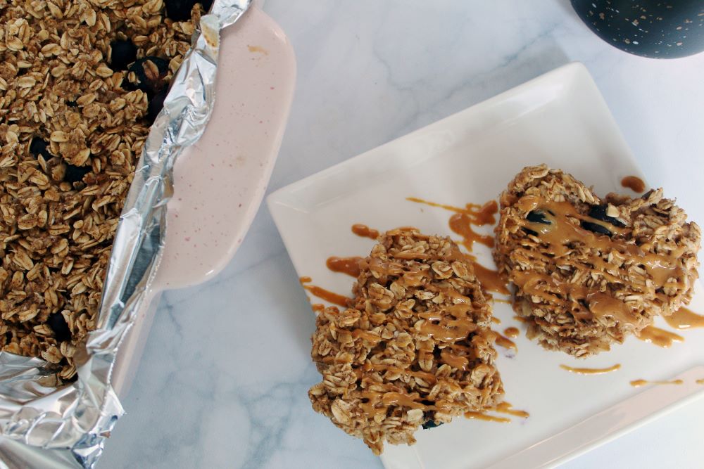 baked-blueberry-vanilla-oatmeal-with-mug-and-dish-1