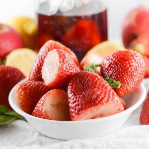 how to make vanilla infused strawberries salad_square