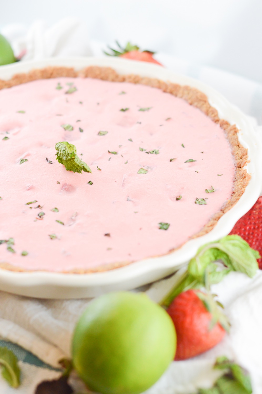 recipe to make a mojito strawberry cream pie