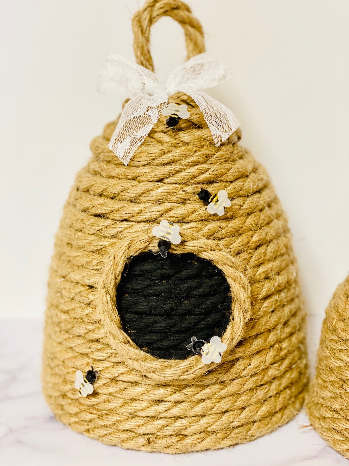 DIY Rope Beehive Decoration