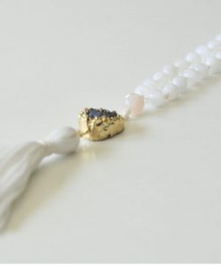detail-moonstone-mala-necklace-gemstone-jewelry-square