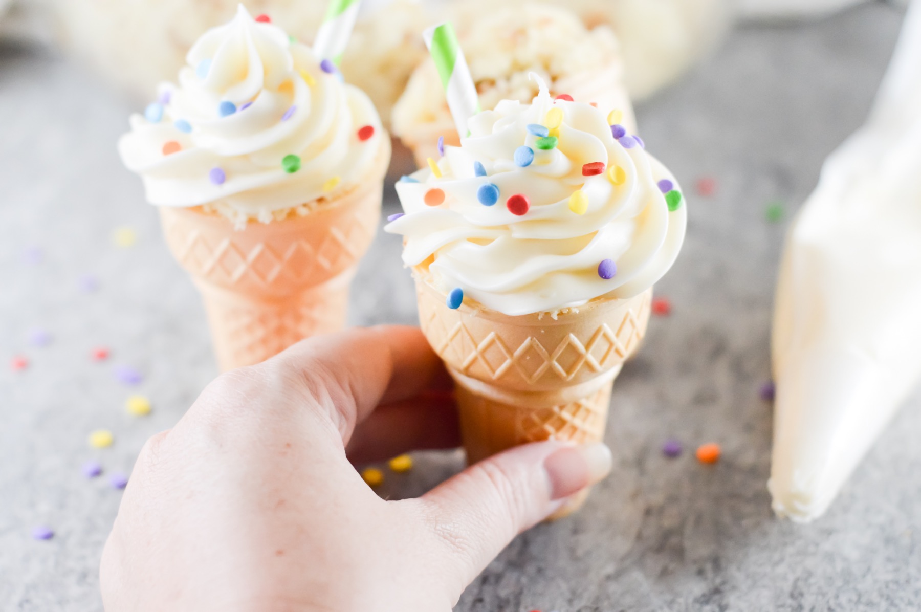how to make ice cream cone cupcakes with rainbow sprinkles