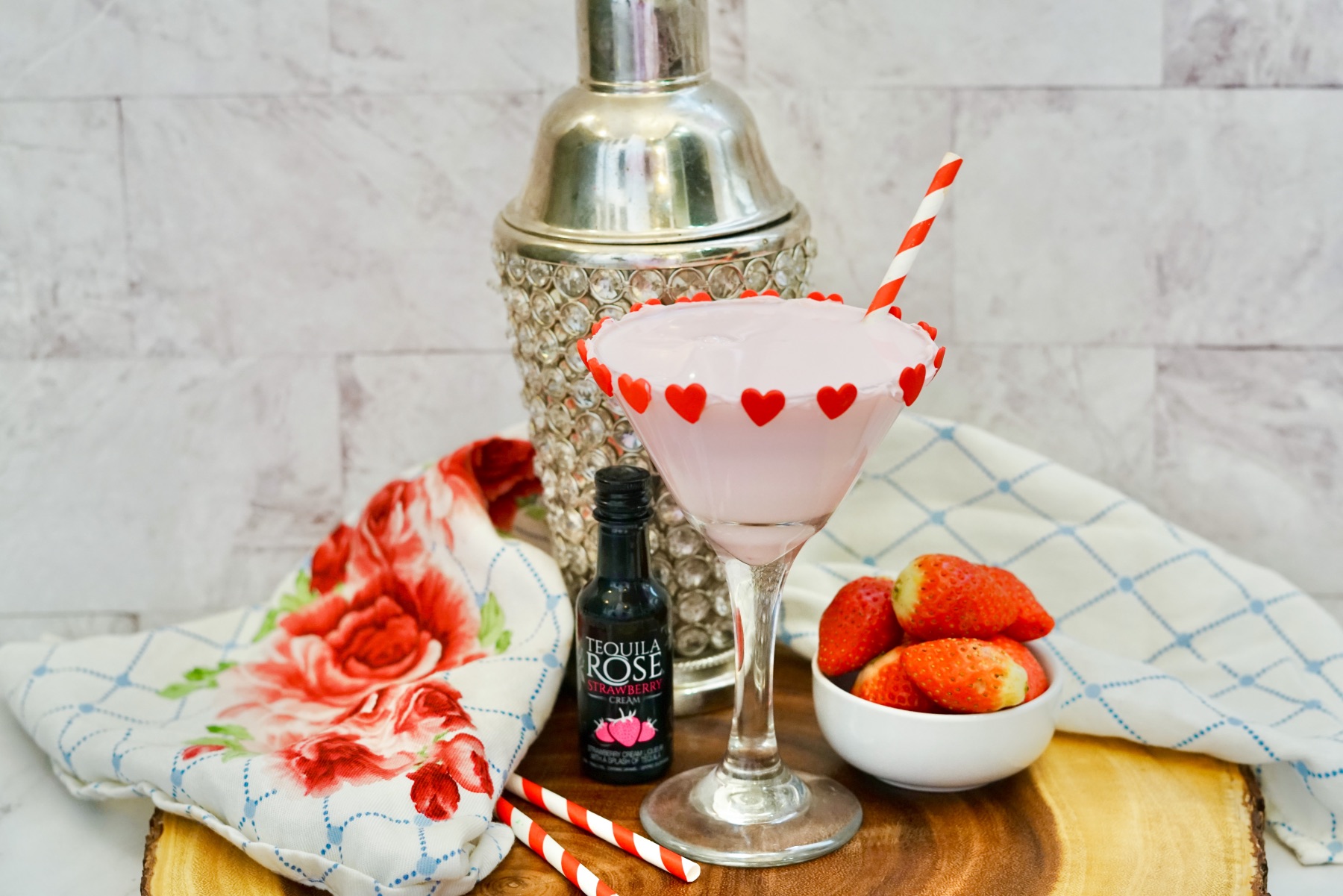 cocktail recipe chocolate covered strawberry martini
