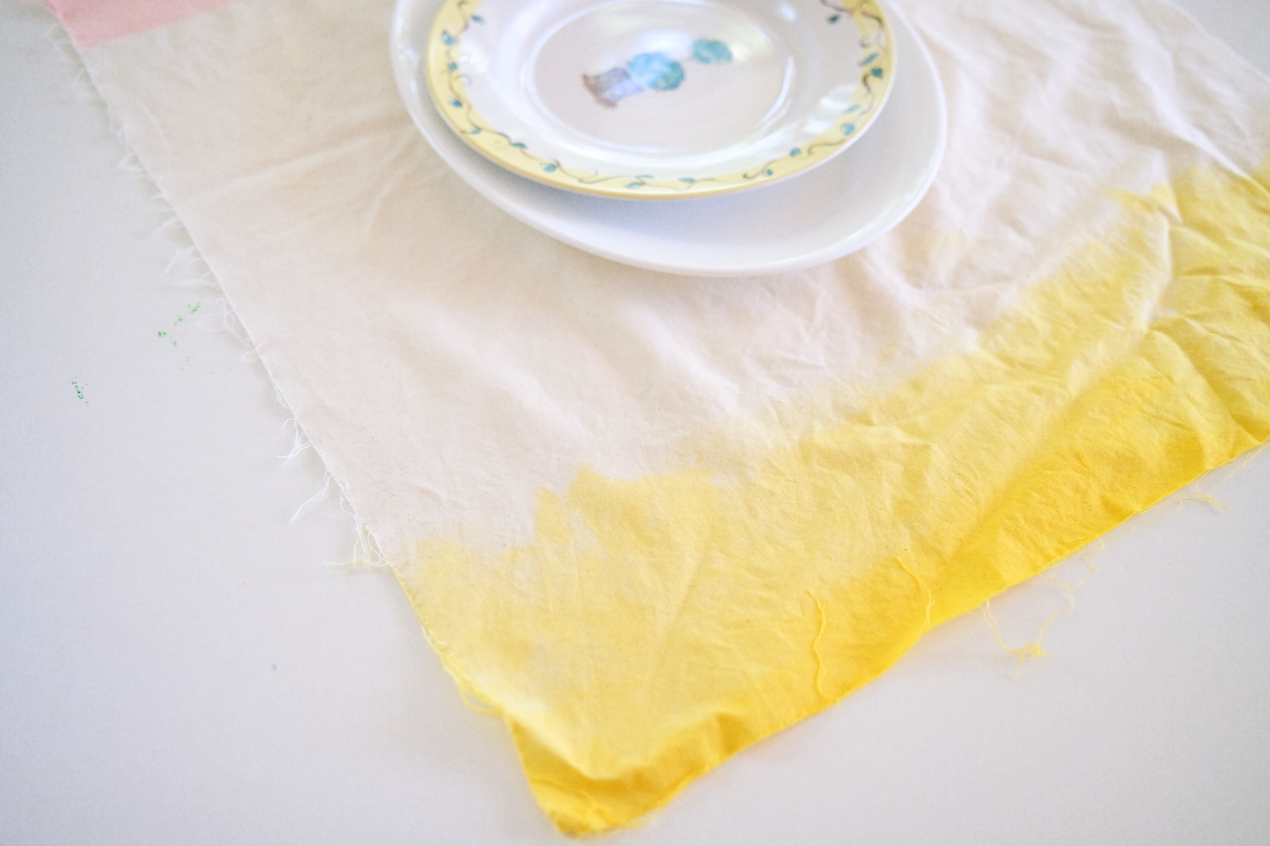 yellow on the dip dyed fabric place mats